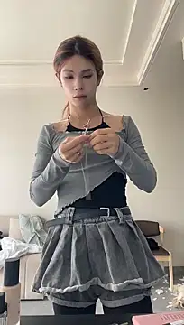 Pertunjukan Kamera Web CrytinaSissyCrossdress