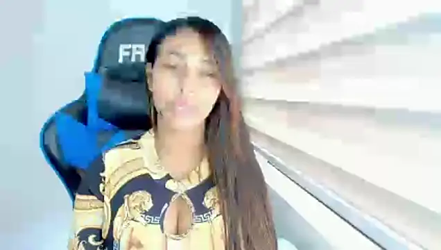 sophiax-x Chat XXX in diretta