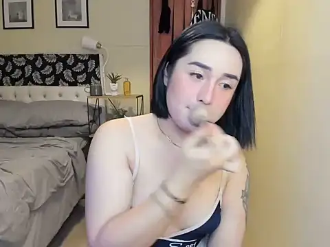 MarianeSaints' Webcam Show
