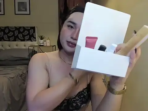MarianeSaints Pertunjukan Webcam