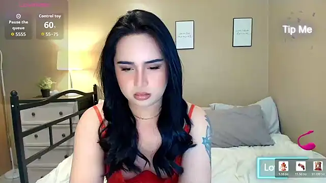 MarianeSaints Pertunjukan Webcam