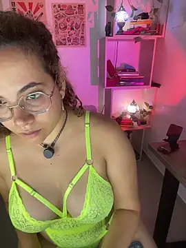 Онлайн чат XXX Emma_Wish
