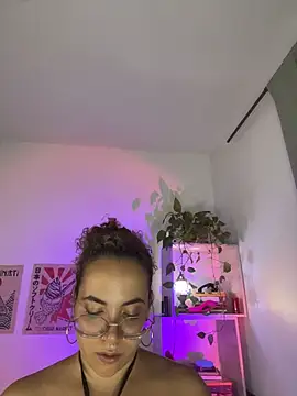 Онлайн чат XXX Emma_Wish