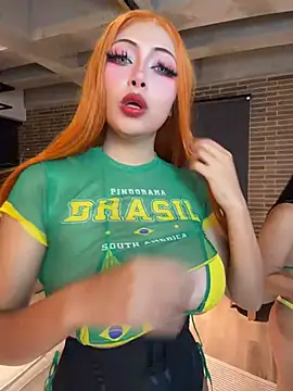seraphine23 Show in webcam