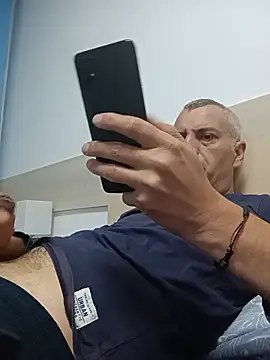 rysoru: διαδικτυακό σόου στην κάμερα