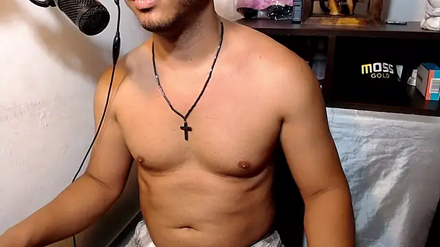 Show modela MatBrussel na web-kameri