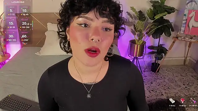 Amy_art's Webcam Show