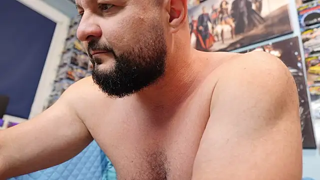 Muscle_Bear Webcam show