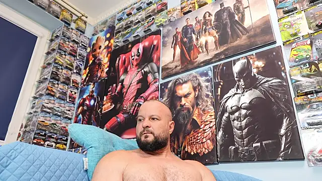 Muscle_Bear Webcam show