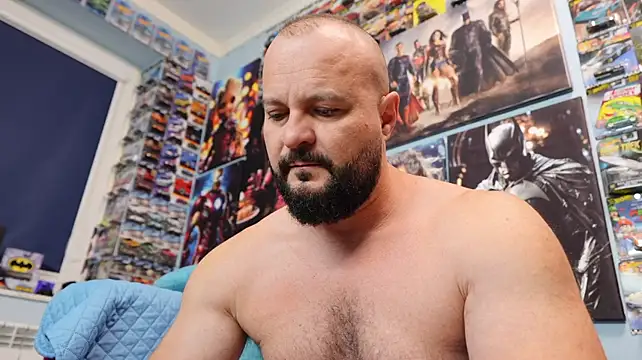 Muscle_Bear Webcam show