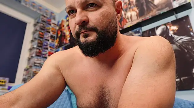Muscle_Bear Show Webcam
