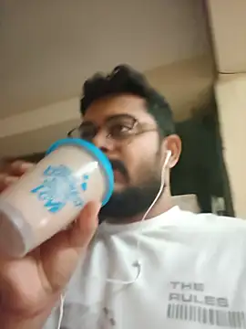Krish_hyderabad's Live XXX Chat