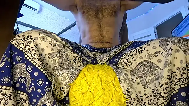 הופעת וובקאם של Elias_Mustang