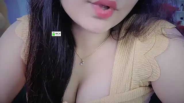 Sizzling__ZAARA's Webcam Show