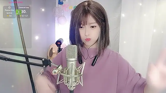 kissbabyoo 在線直播表演