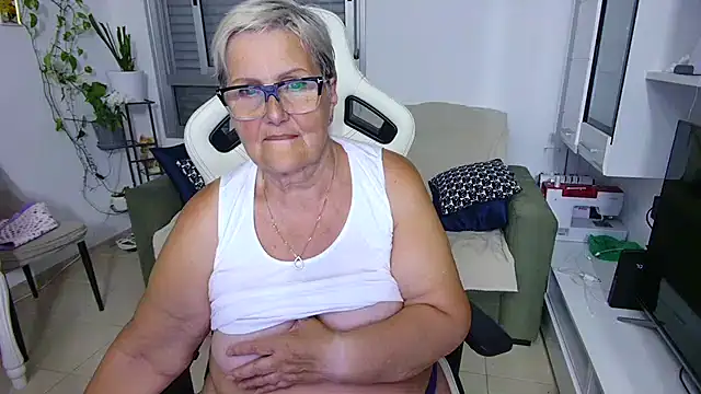 Selenna57 live XXX chat