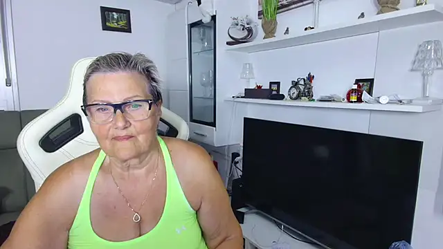 Selenna57's Webcam Show
