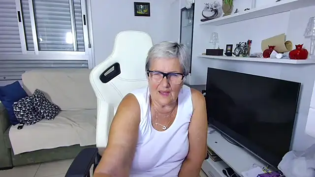Chatroom XXX en direct de Selenna57