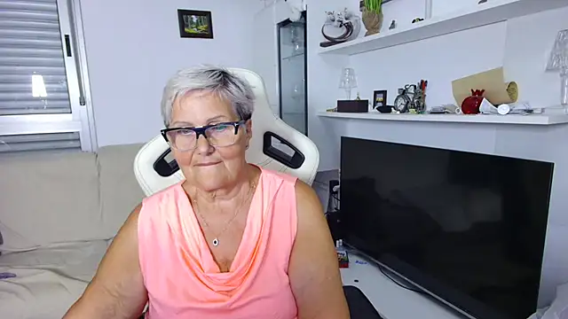 Selenna57's Live XXX Chat