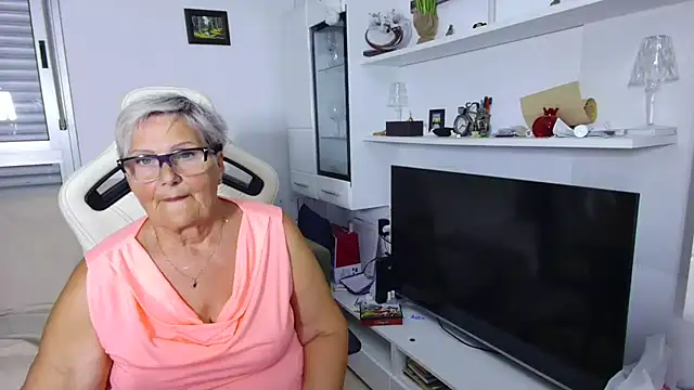 Selenna57's Live XXX Chat