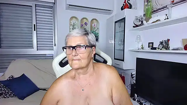 Chat +18 de Selenna57 ao vivo