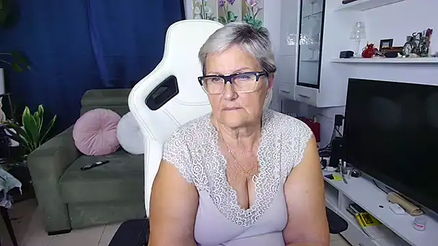 Selenna57's Live XXX Chat