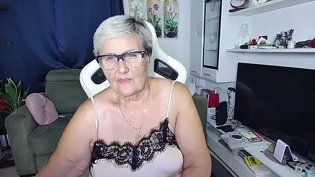 Selenna57's Webcam Show