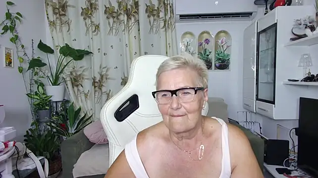 צ'אט XXX בשידור חי של Selenna57