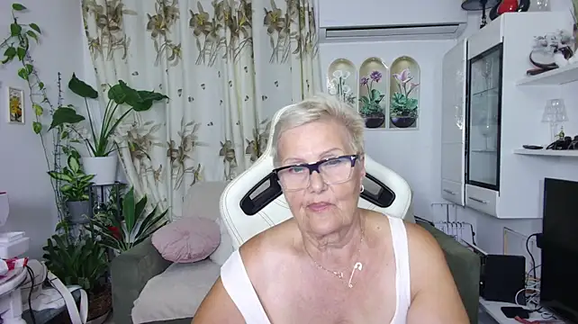Selenna57: απευθείας συνομιλία ΧΧΧ