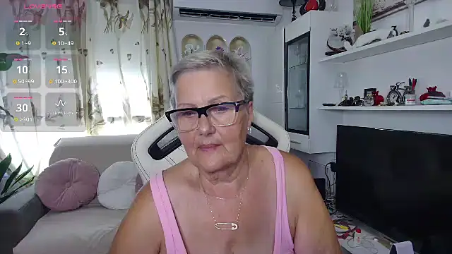 Selenna57 Chat XXX live