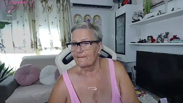 Selenna57's Live XXX Chat