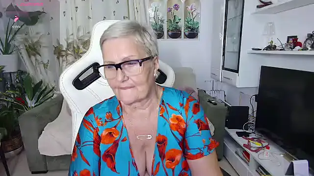 Selenna57's Live Chat Room