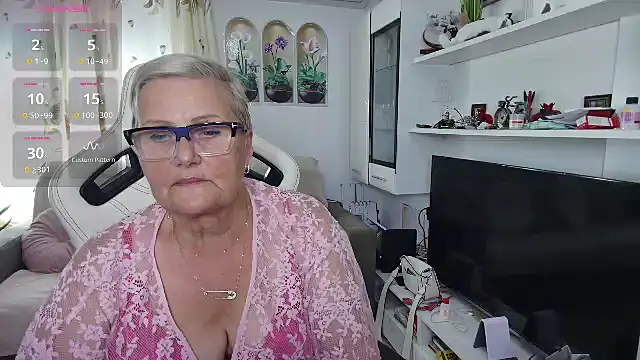 Selenna57's Live XXX Chat