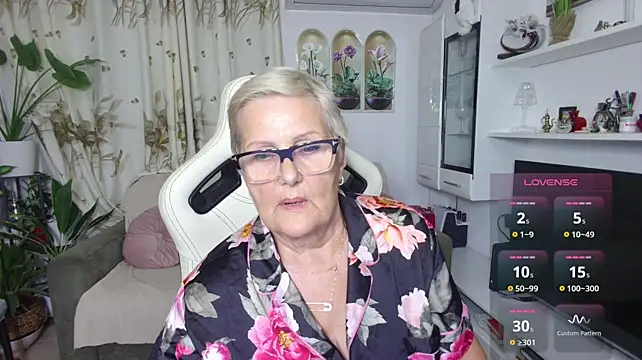 Selenna57 XXX чат на живо