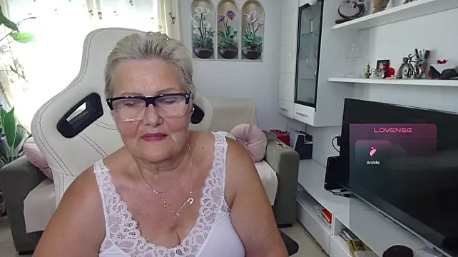 Chat +18 de Selenna57 ao vivo