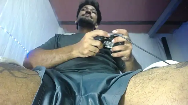 Carlo_yates – Live XXX-chat