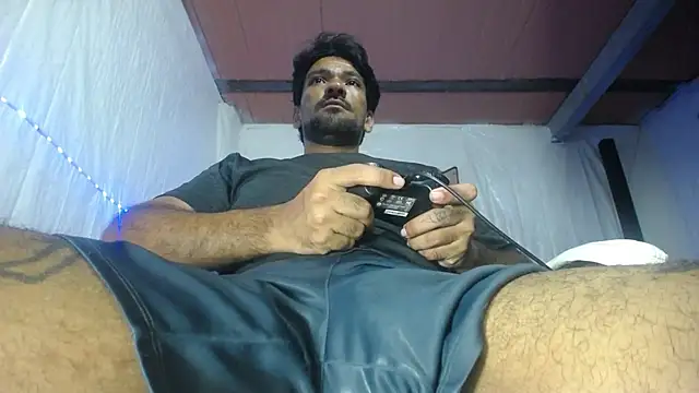 Chat XXX en directo de Carlo_yates