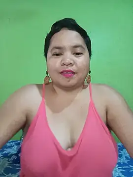 hotpussyxxx33x's Live XXX Chat
