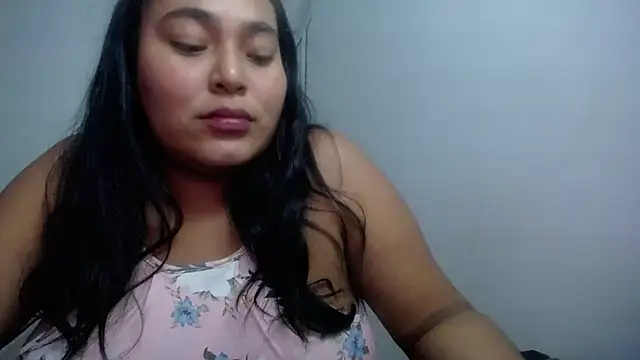 sirena_15 XXX чат на живо