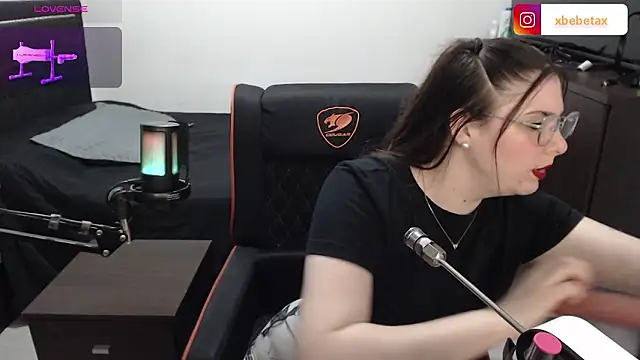 xxbbtaa's Webcam Show