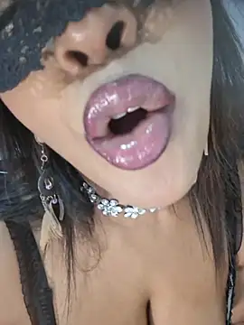 naughtyjaanu Webcam-Show