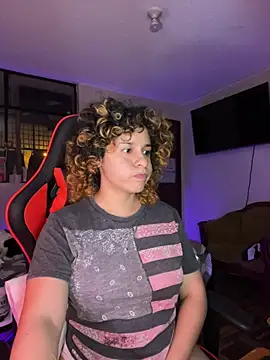 Živá chatovací místnost HUMANXTHING