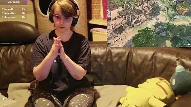 Show modela GamerGirl_Eve na web-kameri