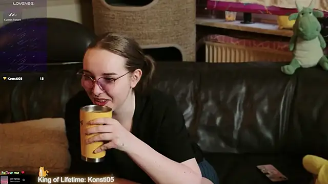 GamerGirl_Eve webkamerás műsora