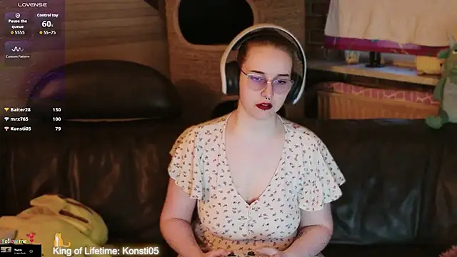 צ'אט XXX בשידור חי של GamerGirl_Eve