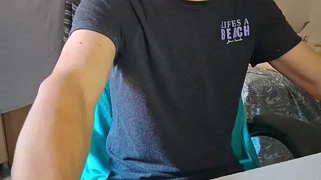Danyell_K287n Webbikameraesitys