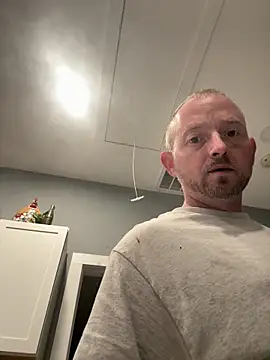 Enjoyedmine Show in webcam