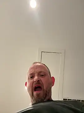 عرض كام Enjoyedmine