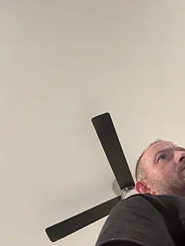 הופעת וובקאם של Enjoyedmine