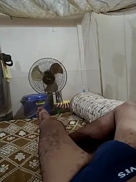 Webkamerová show DIRTY_SMEGMA_DICK_4_PIGS